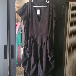 Black dress with pockets